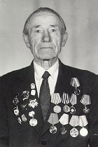 Шакиржанов Х. А., ветеран 52-й Шуменско-Венской, дважды Краснознаменной, ордена Суворова стрелковой дивизии.